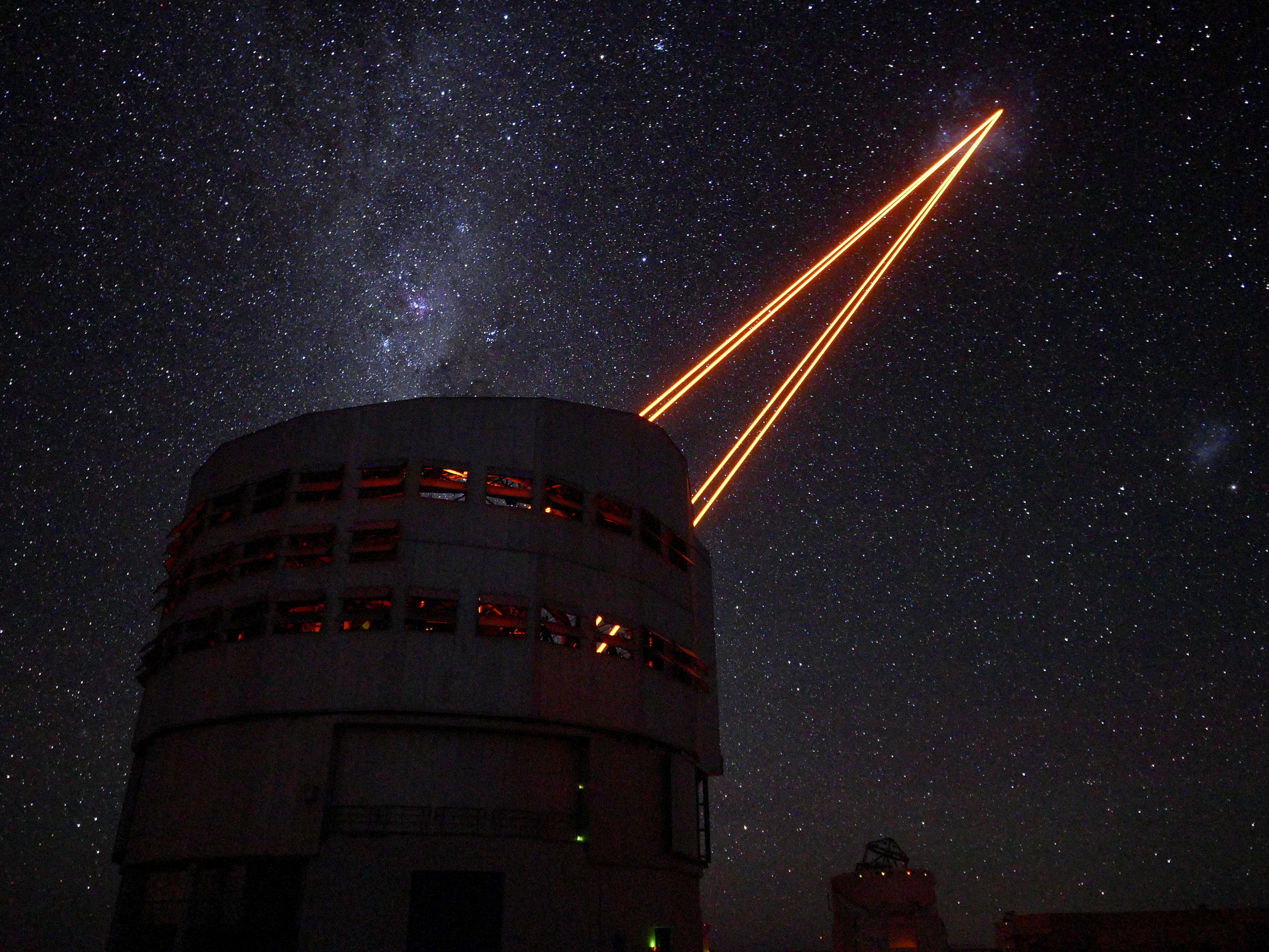 UT4 with the lasers of the Adaptive Optics Facility.